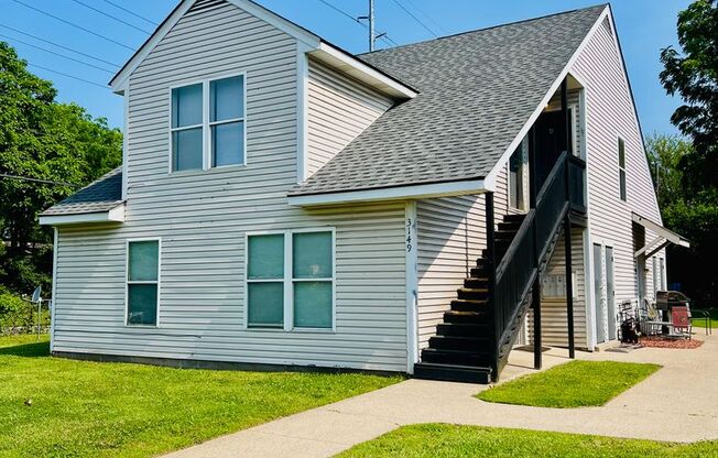 Second floor 1 bedroom apartment- Section 8 accepted