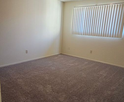 2 beds, 2 baths, 900 sqft, $2,600, Unit 230