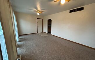 3 beds, 1 bath, $850