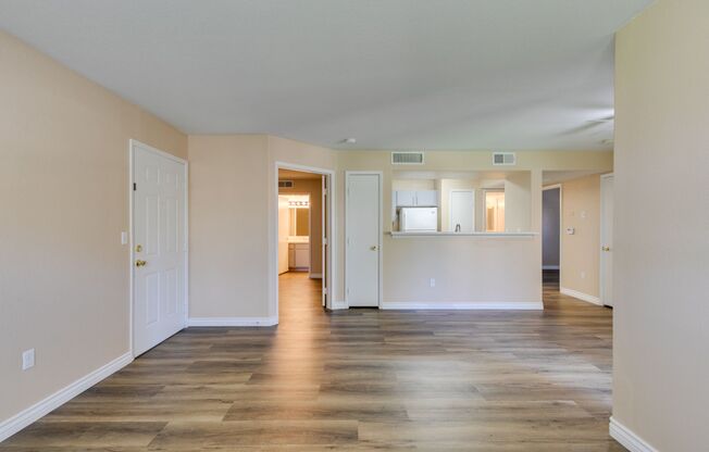 Beautiful 2Bed/2Bath First Floor Condo located in Silverado Ranch