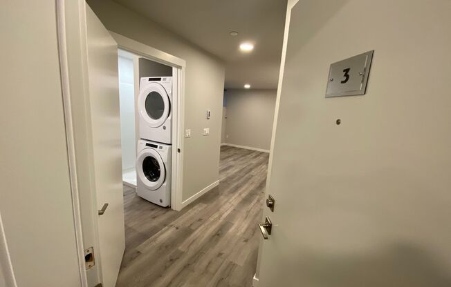 Studio, 1 bath, 285 sqft, $1,395, Unit 003
