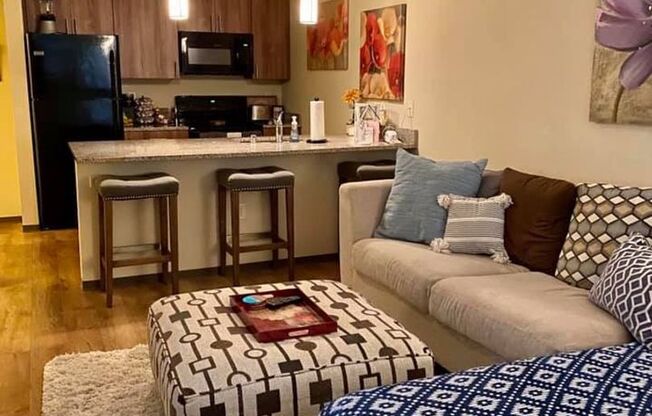 1 bed, 1 bath, 585 sqft, $1,775, Unit #111