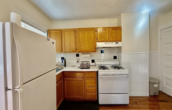 1 bed, 1 bath, 600 sqft, $2,080, Unit 17