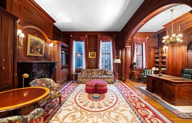 129 COMMONWEALTH AVE