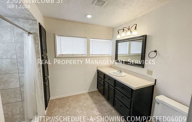 3 beds, 2 baths, 2,425 sqft, $1,745