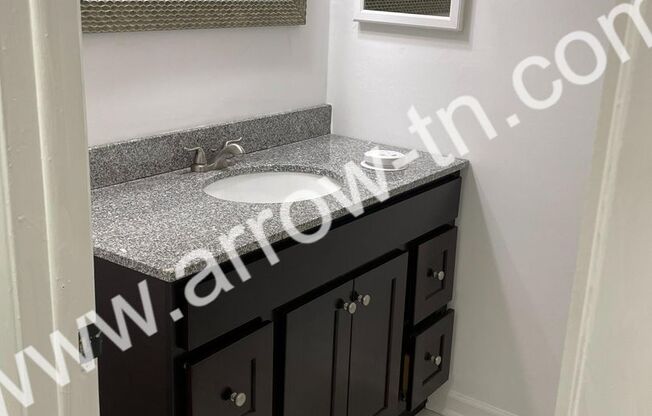 2 beds, 1 bath, $1,450, Unit # #C 39