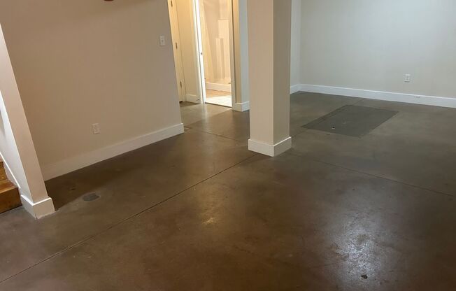 1 bed, 1.5 baths, 628 sqft, $1,500, Unit 100