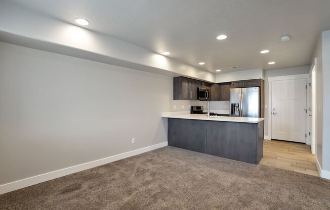Stunning 3 Bed - 2.5 Bath Home in Ogden! Available Now!