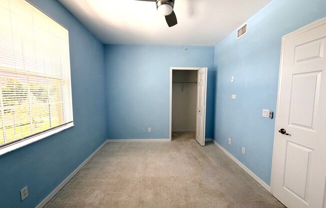 FIRST MONTH'S RENT FREE! 2/2 Condo in SW Cape Coral, Resort Style Living!