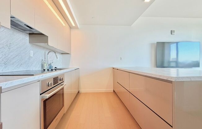 2 beds, 2 baths, $4,295, Unit UNIT 2004