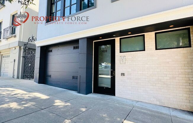 Beautiful 2 Bed 2 bath Available with great amenities!