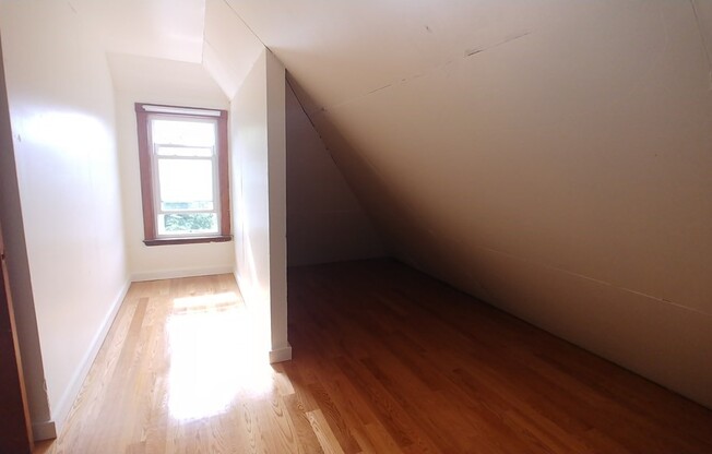 28 Commonwealth Rd