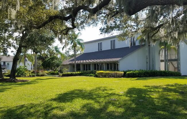 Lush Landscaping at L'Estancia, Sarasota