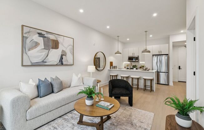 1 bed, 1 bath, 700 sqft, $1,696, Unit 402