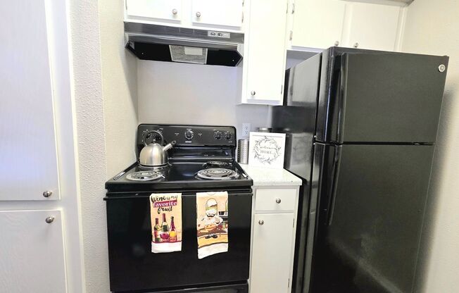 1 bed, 1 bath, 753 sqft, $819, Unit 914