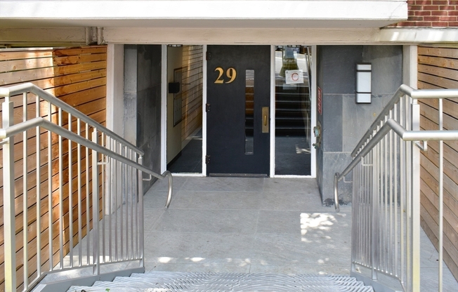 1 bed, 1 bath, 500 sqft, $3,000, Unit 702