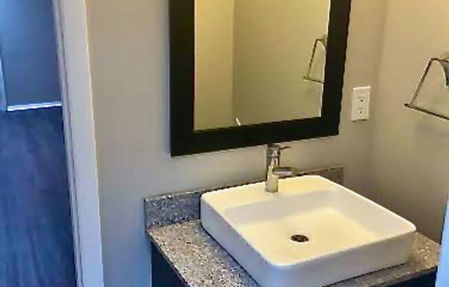 2 beds, 2 baths, 1,300 sqft, $1,695, Unit B11