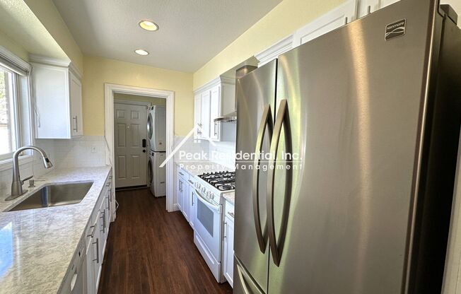 2 beds, 1 bath, $2,495