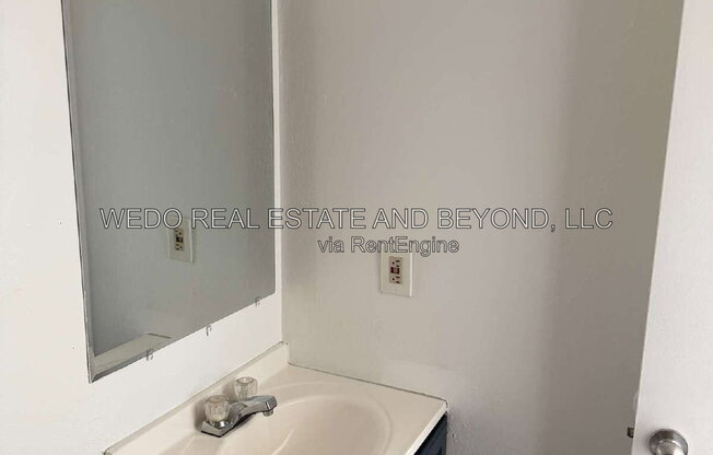 1 bed, 1 bath, 600 sqft, $950, Unit 2