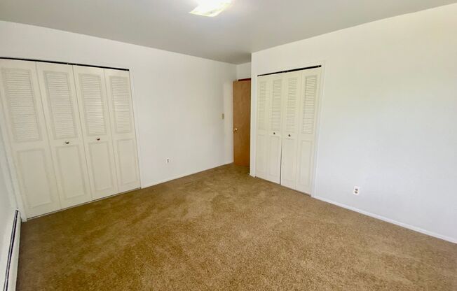 2 beds, 1 bath, 900 sqft, $1,295, Unit 9