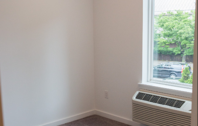 1 bed, 1 bath, 580 sqft, $1,350, Unit 4A