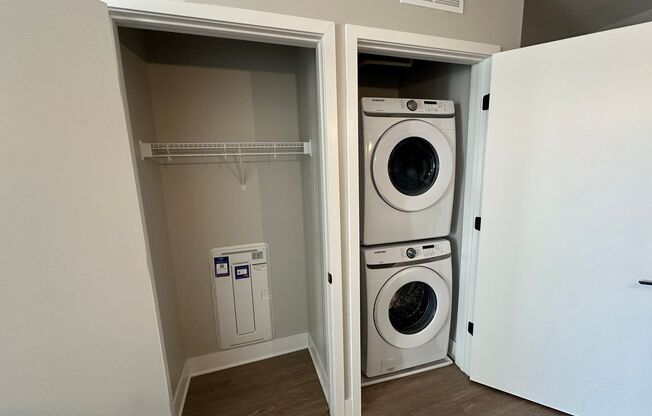 1 bed, 1 bath, 865 sqft, $1,699, Unit 205
