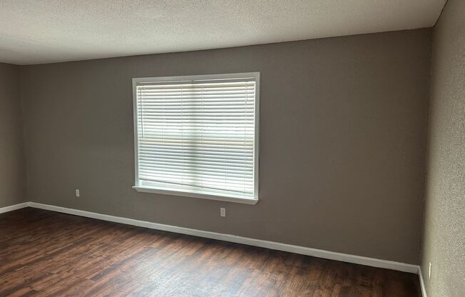 2 bedroom / 1 bath four-plex in Bryan (Northgate Area)