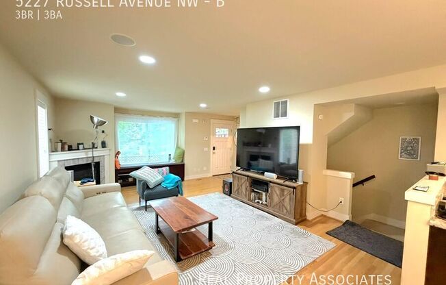 5227 RUSSELL AVE NW