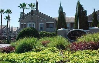 The Villas Condominiums  2/2 AVAILALBE NOW!