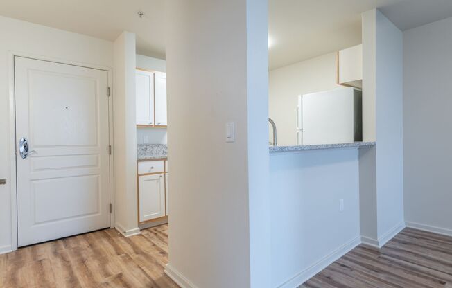 1 bed, 1 bath, 685 sqft, $1,540, Unit 120