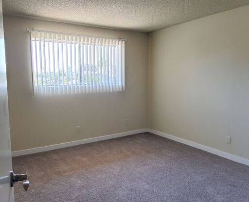 2 beds, 1 bath, 780 sqft, $2,500, Unit 327