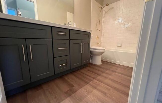 3 beds, 2 baths, $2,350
