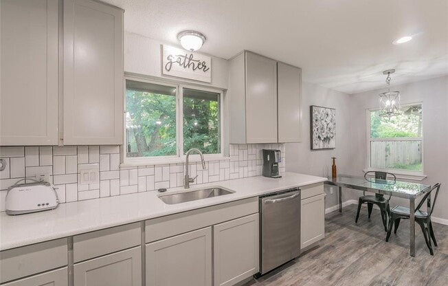2753 LARKSPUR LN