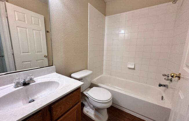 2 beds, 2 baths, $1,295