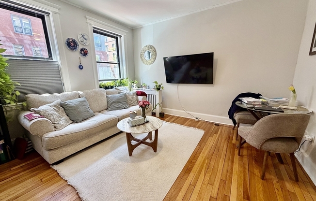 36 E NEWTON ST