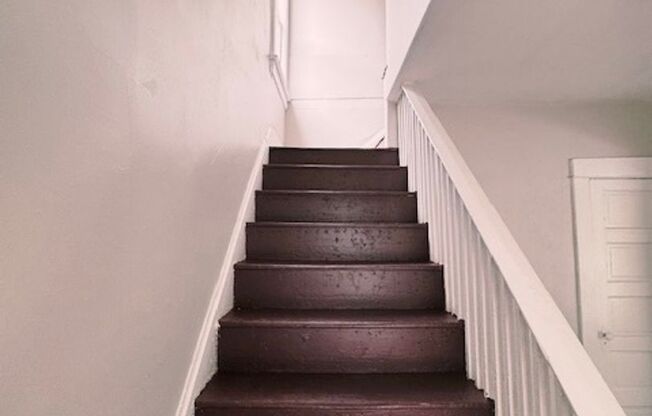 Recently updated 3 bed 1 bath Single Family Home