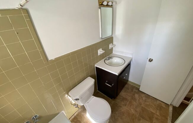 1 bed, 1 bath, 580 sqft, $1,090, Unit 4632-05