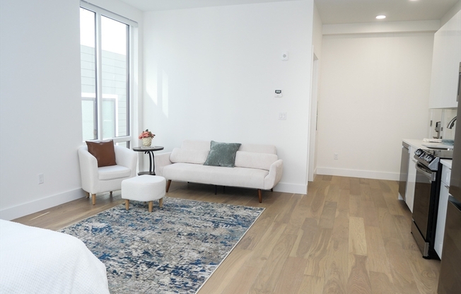 Studio, 1 bath, 453 sqft, $2,400, Unit 304