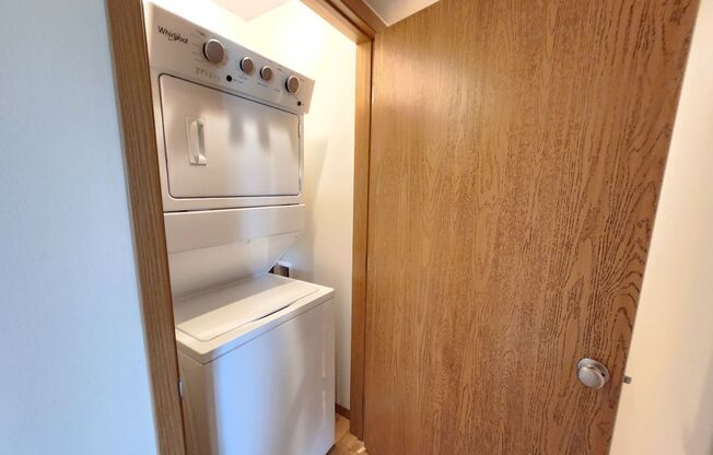 1 bed, 1 bath, 756 sqft, $1,195, Unit 3520 301