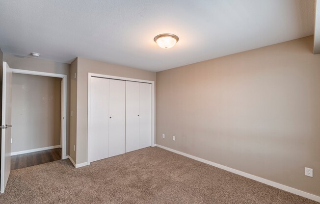 1 bed, 1 bath, 693 sqft, $1,005, Unit 305