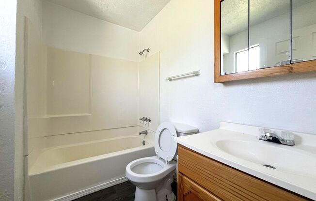 1 bed, 1 bath, 500 sqft, $745, Unit Unit 28