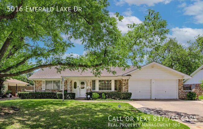 5016 EMERALD LK DR