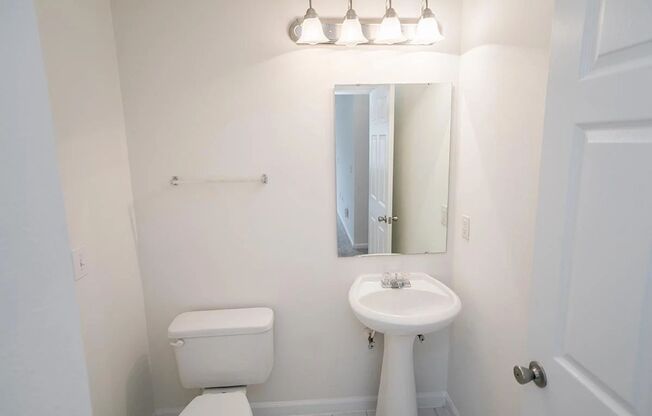 1 bed, 1.5 baths, 883 sqft, $1,250, Unit 4428-2B