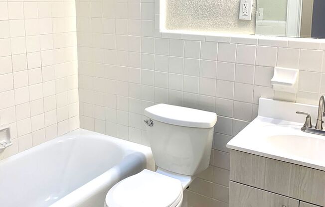 2 beds, 1 bath, 840 sqft, $1,350, Unit Apt 100-A