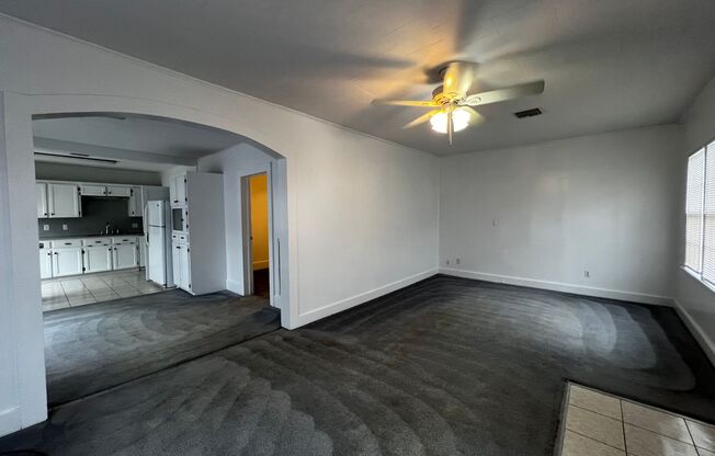 2 beds, 1 bath, 1,100 sqft, $1,245, Unit 211