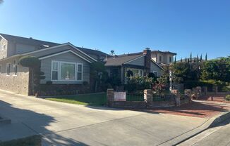 2619 Greenfield Ave.