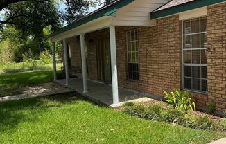 3 beds, 2 baths, $1,700, Unit 412 Hwy 171