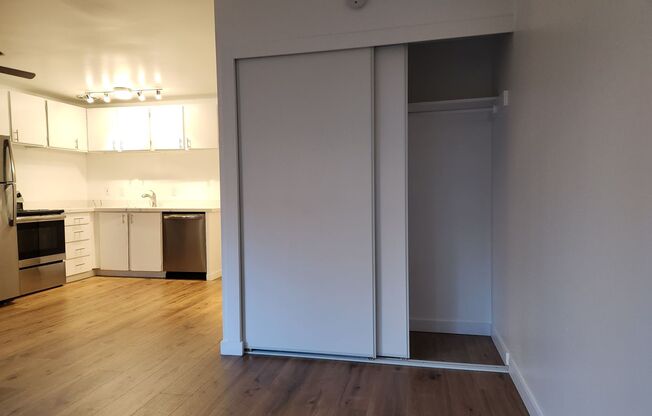 Studio, 1 bath, 349 sqft, $1,395, Unit 02