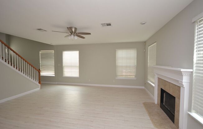 3 beds, 2.5 baths, $2,300, Unit 14721 Banbridge Trail