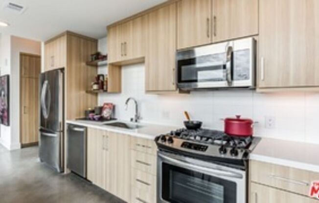 2 beds, 2 baths, 1,206 sqft, $4,335, Unit 302
